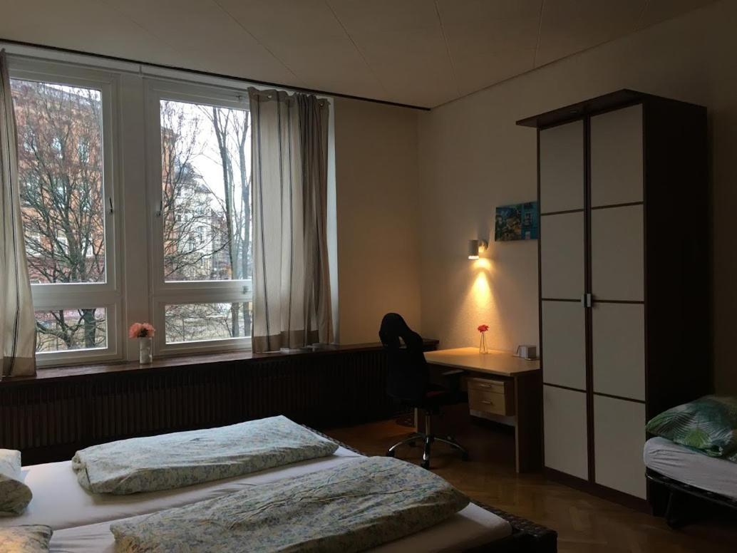 Stylish Apartment In The Heart Of Hamburg-Harburg Buitenkant foto